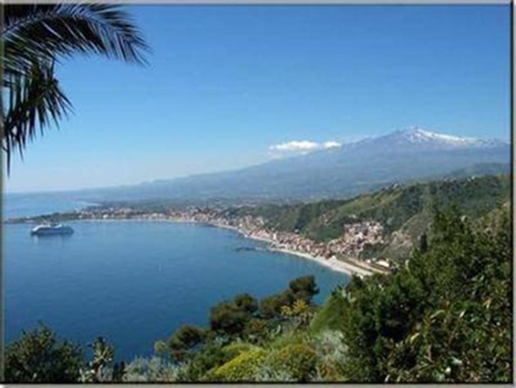 Villa Del Nespolo Fiumefreddo di Sicilia Bagian luar foto
