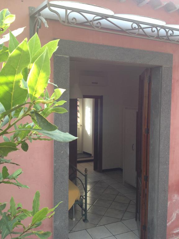 Villa Del Nespolo Fiumefreddo di Sicilia Bagian luar foto